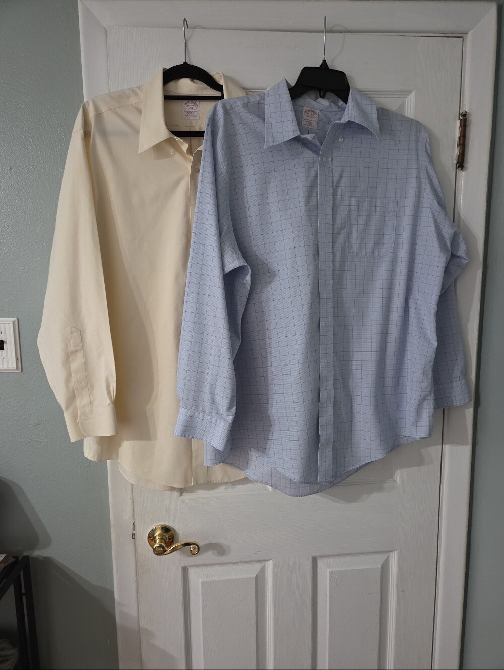Brooks Brothers Men's Light Blue Checked And Creamy Yellow Shirts 17.5. Lot Of 2